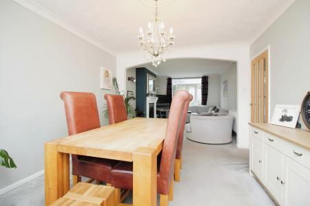 3 bedroom Semi-detached house for sale in Steyning Crescent, Glenfield, LE3