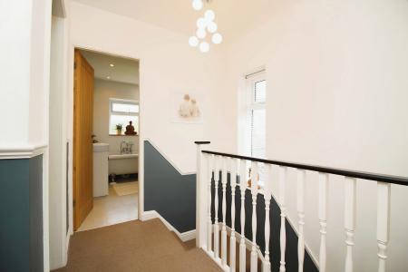 3 bedroom Semi-detached house for sale in Steyning Crescent, Glenfield, LE3