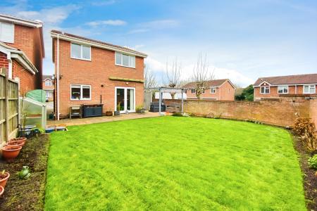 3 bedroom Detached house for sale in Swallowdale Drive, Anstey Heights, Leicester, LE4