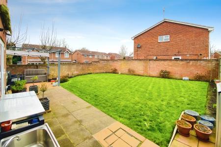 3 bedroom Detached house for sale in Swallowdale Drive, Anstey Heights, Leicester, LE4