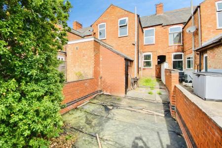 2 bedroom Terraced House for sale in Sylvan Street, Newfoundpool, Leicester, LE3