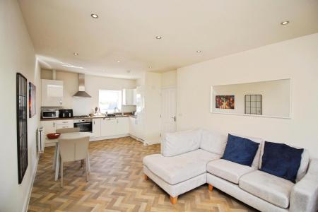 Tay Road, Lubbesthorpe, LE19
