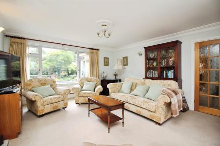 3 bedroom Detached house for sale in The Paddock, Newbold Verdon, LE9