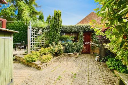3 bedroom Detached house for sale in The Paddock, Newbold Verdon, LE9