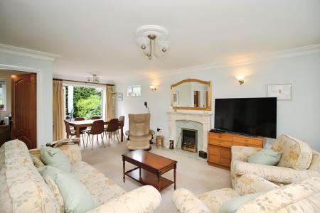 3 bedroom Detached house for sale in The Paddock, Newbold Verdon, LE9
