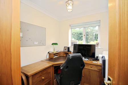 3 bedroom Detached house for sale in The Paddock, Newbold Verdon, LE9