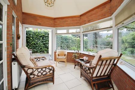 3 bedroom Detached house for sale in The Paddock, Newbold Verdon, LE9