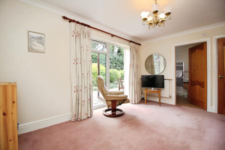 3 bedroom Detached house for sale in The Paddock, Newbold Verdon, LE9