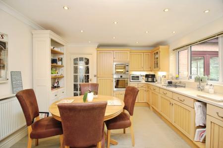 3 bedroom Detached house for sale in The Paddock, Newbold Verdon, LE9