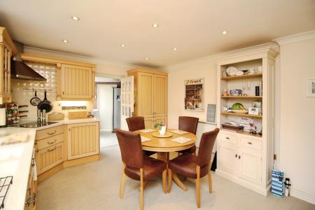 3 bedroom Detached house for sale in The Paddock, Newbold Verdon, LE9