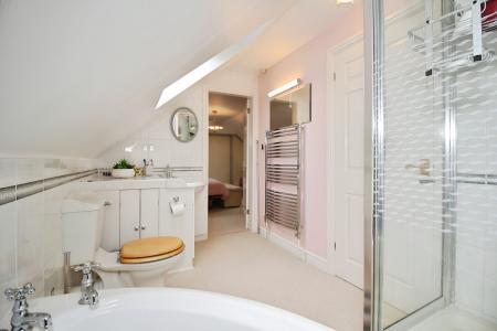 3 bedroom Detached house for sale in The Paddock, Newbold Verdon, LE9