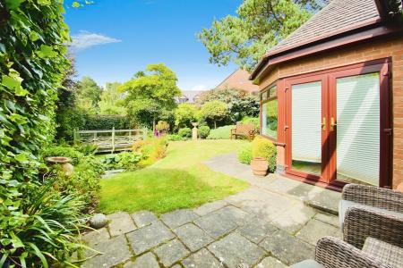 3 bedroom Detached house for sale in The Paddock, Newbold Verdon, LE9