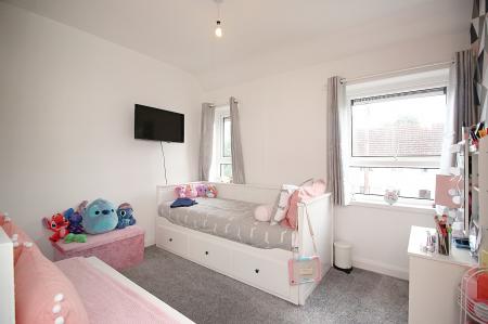 3 bedroom Town house for sale in Thurlington Road, Braunstone, LE3