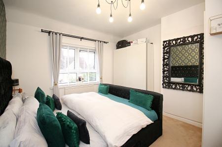 3 bedroom Town house for sale in Thurlington Road, Braunstone, LE3