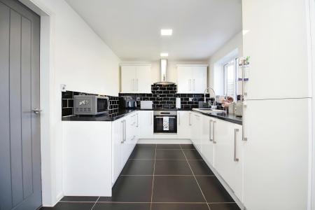 3 bedroom Town house for sale in Tilley Close, Thorpe Astley, LE3