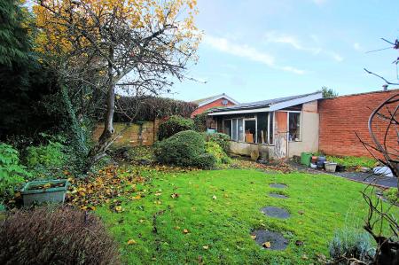 3 bedroom Semi-detached bungalow for sale in Tournament Road, Glenfield, LE3