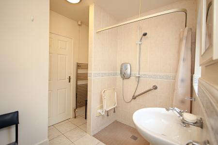 3 bedroom Semi-detached bungalow for sale in Tournament Road, Glenfield, LE3