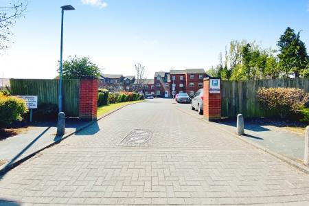 2 bedroom Flat for sale in Trinity Court, Hinckley, LE10