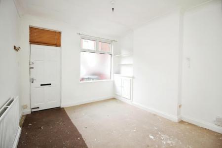 2 bedroom Terraced House for sale in Tudor Road, Leicester, LE3