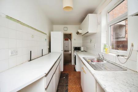 2 bedroom Terraced House for sale in Tudor Road, Leicester, LE3