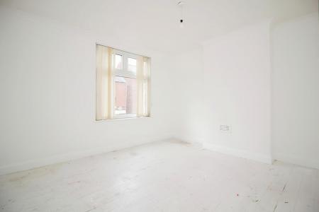 2 bedroom Terraced House for sale in Tudor Road, Leicester, LE3