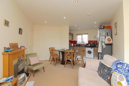 2 bedroom Flat for sale in Tuffleys Way, Thorpe Astley, LE3