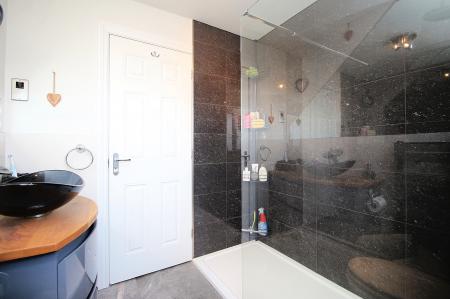 4 bedroom Detached house for sale in Tuffleys Way, Thorpe Astley