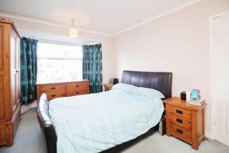 3 bedroom Semi-detached house for sale in Turnbull Drive, Braunstone Town, LE3
