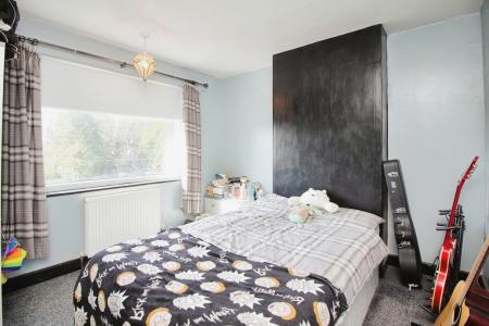 3 bedroom Semi-detached house for sale in Turnbull Drive, Braunstone Town, LE3