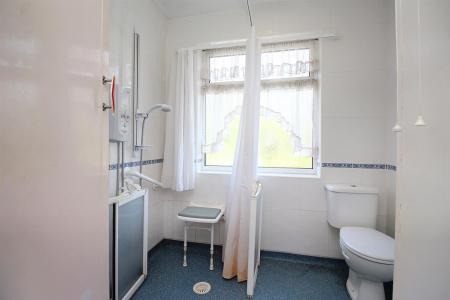 3 bedroom Semi-detached house for sale in Turnbull Drive, Braunstone Town, LE3