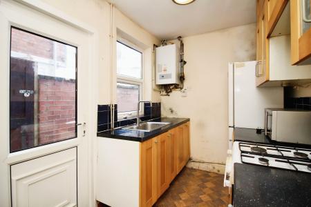 2 bedroom Terraced House for sale in Vaughan Street, Leicester, LE3