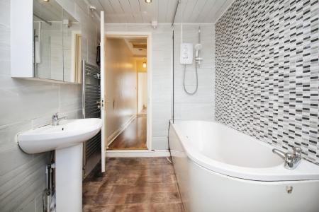 2 bedroom Terraced House for sale in Vaughan Street, Leicester, LE3