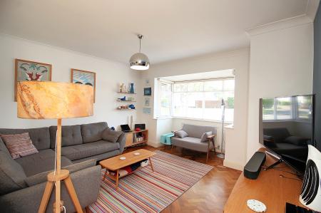 3 bedroom Semi-detached house for sale in Vicarage Close, Kirby Muxloe, LE9