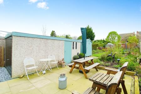 3 bedroom Semi-detached house for sale in Wardens Walk, Leicester Forest East, LE3