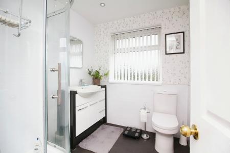 3 bedroom Semi-detached house for sale in Wardens Walk, Leicester Forest East, LE3