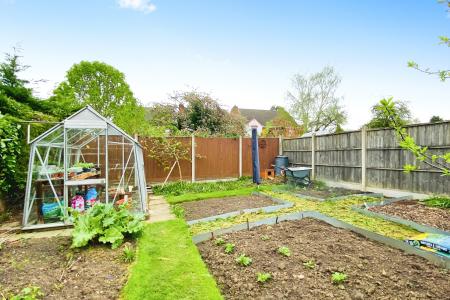 3 bedroom Semi-detached house for sale in Wardens Walk, Leicester Forest East, LE3