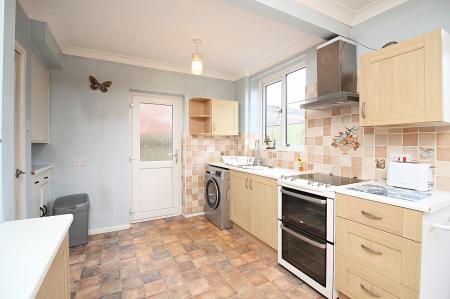 3 bedroom Semi-detached house for sale in Wardens Walk, Leicester Forest East, LE3