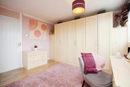 4 bedroom Detached house for sale in Wensleydale Close, Barwell, LE9