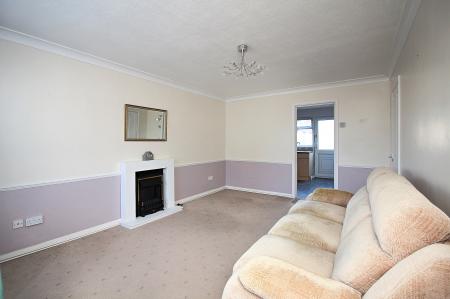 2 bedroom Ground floor maisonette for sale in Wessex Drive, Leicester, LE3