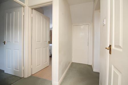 2 bedroom Ground floor maisonette for sale in Wessex Drive, Leicester, LE3