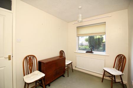 2 bedroom Ground floor maisonette for sale in Wessex Drive, Leicester, LE3