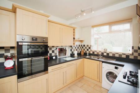 3 bedroom Semi-detached house for sale in Westover Road, Braunstone Town, LE3