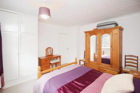 3 bedroom Semi-detached house for sale in Westover Road, Braunstone Town, LE3