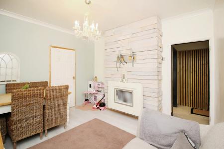 3 bedroom Semi-detached house for sale in Wilnicott Road, Braunstone Town, LE3