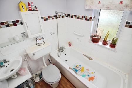 3 bedroom Semi-detached house for sale in Wilnicott Road, Braunstone Town, LE3