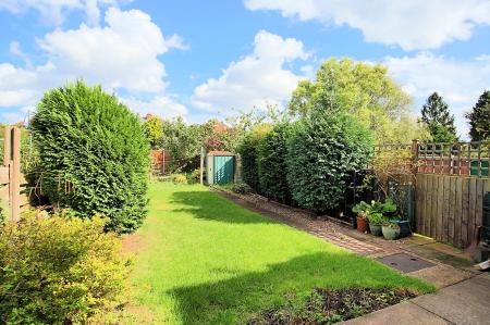 3 bedroom Semi-detached house for sale in Wilnicott Road, Braunstone Town, LE3