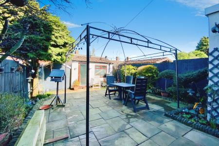 3 bedroom Terraced House for sale in Winforde Crescent, Braunstone, LE3