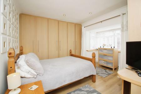 3 bedroom Terraced House for sale in Winforde Crescent, Braunstone, LE3