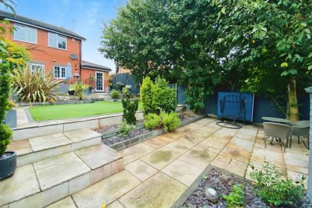 3 bedroom Semi-detached house for sale in Woodhouse Road, Narborough, LE19