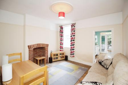 2 bedroom Terraced House for sale in Woodville Road, Leicester, LE3